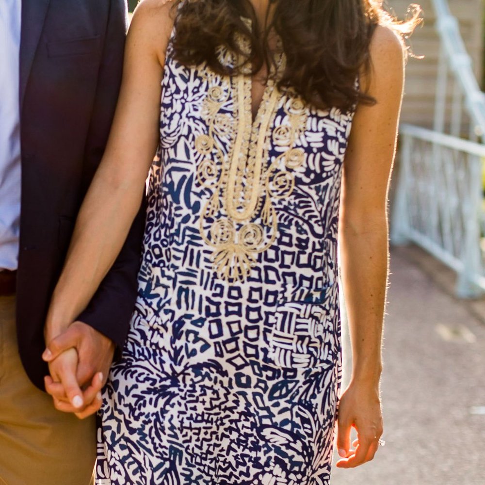 Lilly Pulitzer Blue, White, and Gold Shift Dress. Size Zero